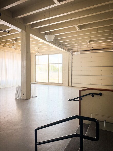 More Photos Of 900 Market St, Shreveport Office For Sale