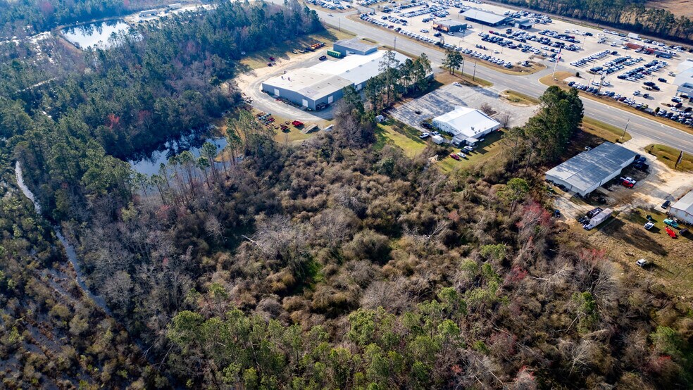 More Photos Of 1686 GOLDEN ISLE W, Baxley Restaurant For Sale