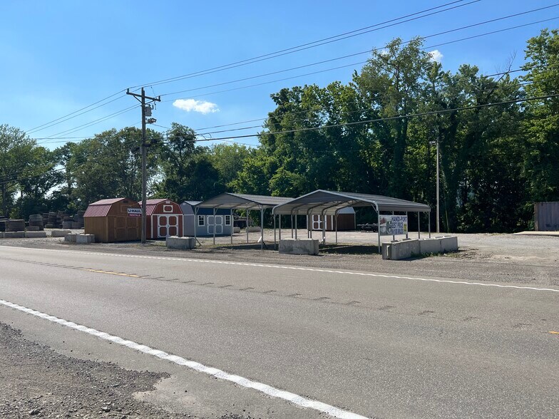 More Photos Of 3586 US HWY 42, Warsaw Office For Sale