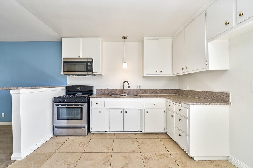 More Photos Of 1381 Burwood St, La Habra Apartments For Sale