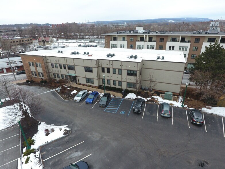 More Photos Of 245 Broadway, Schenectady Apartments For Lease