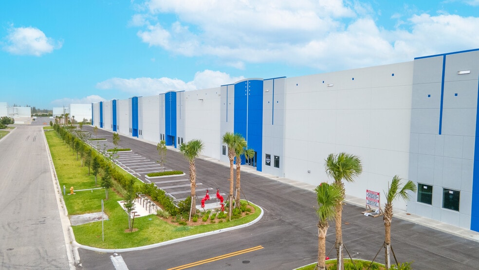 Primary Photo Of 10900 NW 146th St, Hialeah Gardens Warehouse For Lease