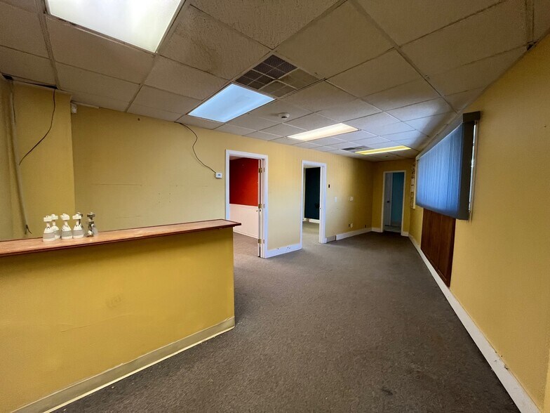 More Photos Of 791 Main St, Farmingdale Loft Creative Space For Lease
