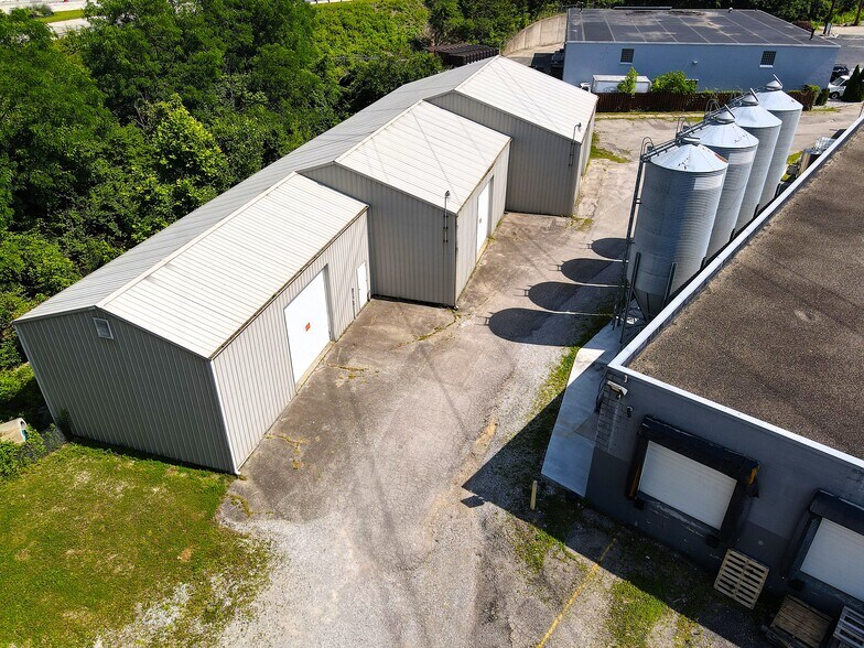 More Photos Of 3717 Jonlen Dr, Fairfax Flex For Sale