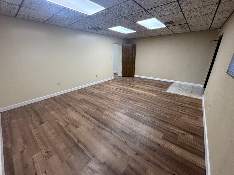 More Photos Of 11 W 12th St, Tracy Light Distribution For Lease