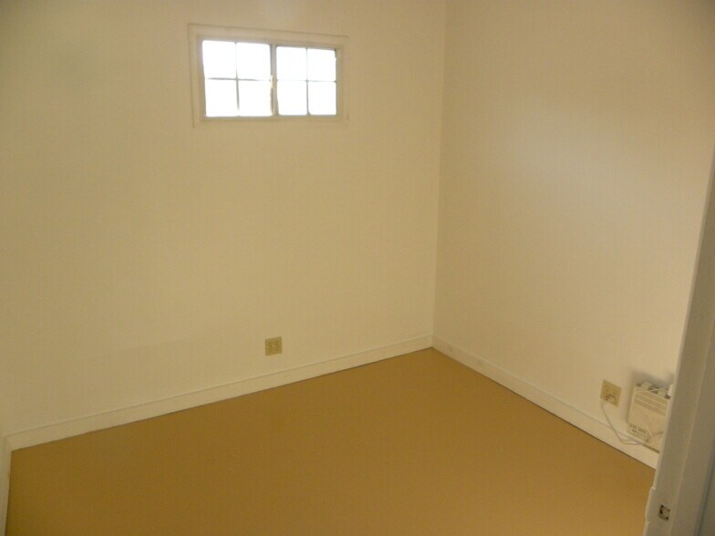 More Photos Of 24401-24409 Hawthorne Blvd, Torrance Freestanding For Lease