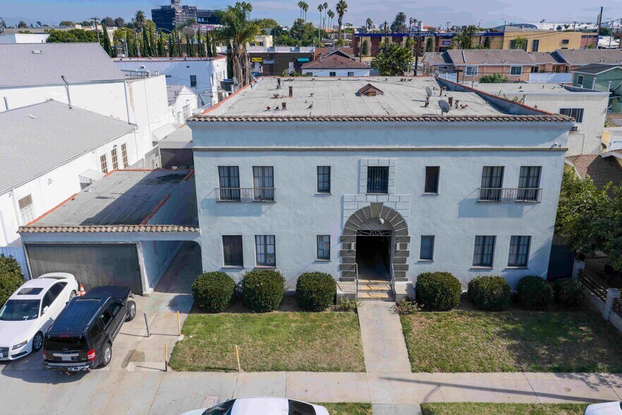 More Photos Of 406-408 S Grevillea Ave, Inglewood Apartments For Sale