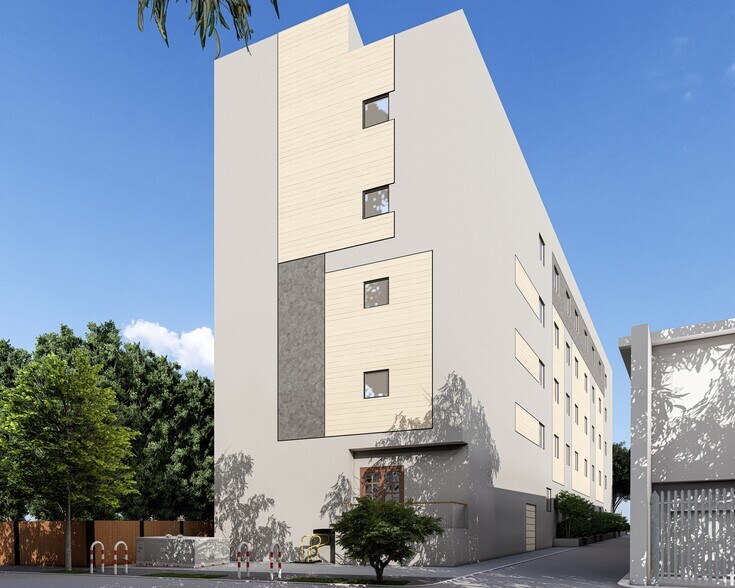 More Photos Of 1108 Manzanita St, Los Angeles Land For Sale