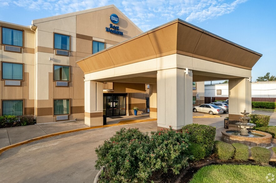 More Photos Of 6229 Richmond Ave, Houston Hotel For Sale