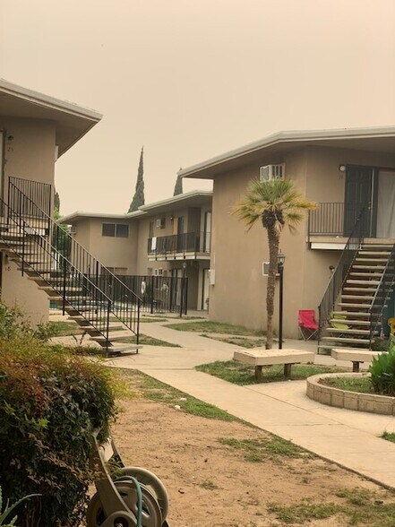 More Photos Of 4040 E Dakota Ave, Fresno Apartments For Sale