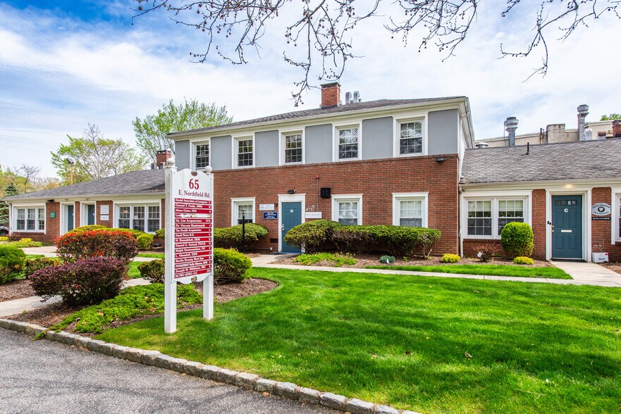More Photos Of 65 E Northfield Rd, Livingston Medical For Sale