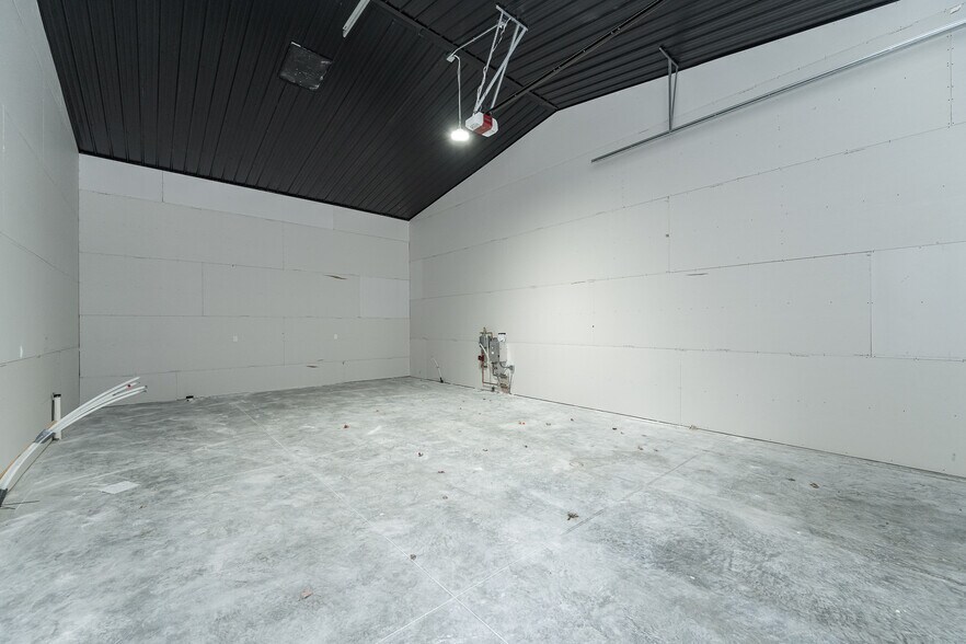 More Photos Of 273 Penny Ln NE, Rochester Specialty For Sale