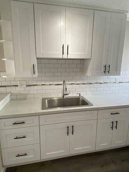 More Photos Of 1014 N Oxford Ave, Los Angeles Apartments For Sale