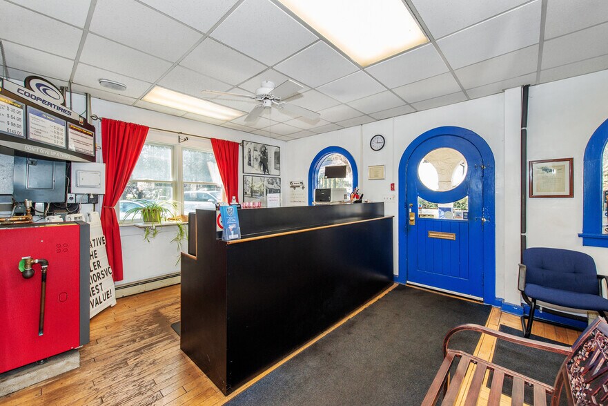 More Photos Of 209 S Maple Ave, Ridgewood Auto Repair For Sale