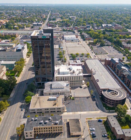 More Photos Of 471 E Broad St, Columbus Office For Lease