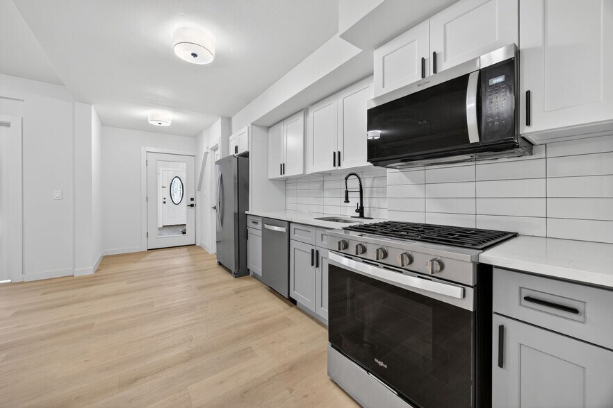 More Photos Of 341 E 51st St, Brooklyn Apartments For Sale