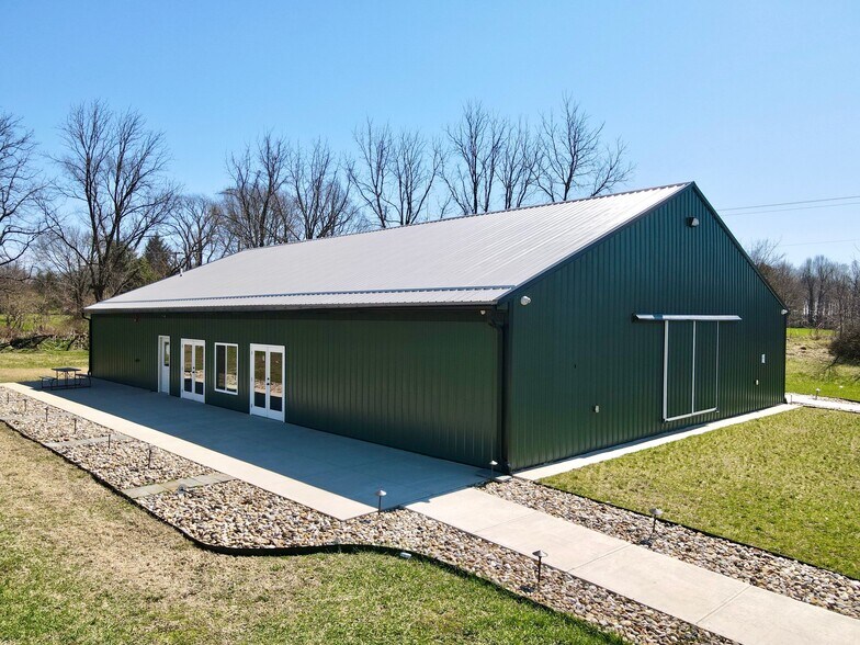 More Photos Of 988 State st, Cassopolis Specialty For Lease