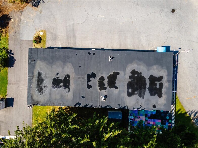 More Photos Of 2241 Ridge Rd, Bangor Flex For Sale