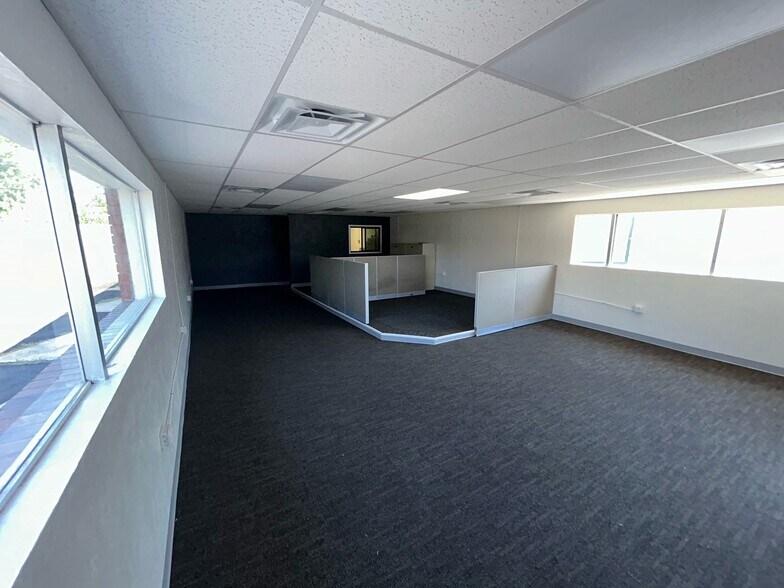 More Photos Of 1215 W Britton Rd, Oklahoma City Auto Dealership For Sale