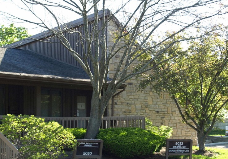 Primary Photo Of 5018-5022 Pine Creek Dr, Westerville Office For Lease