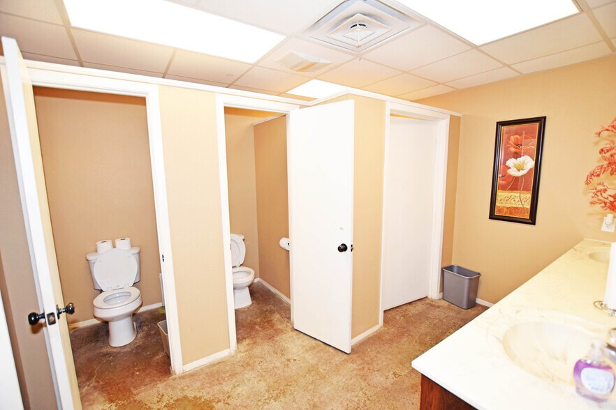 More Photos Of 2655 S County Rd W, Odessa Industrial For Sale