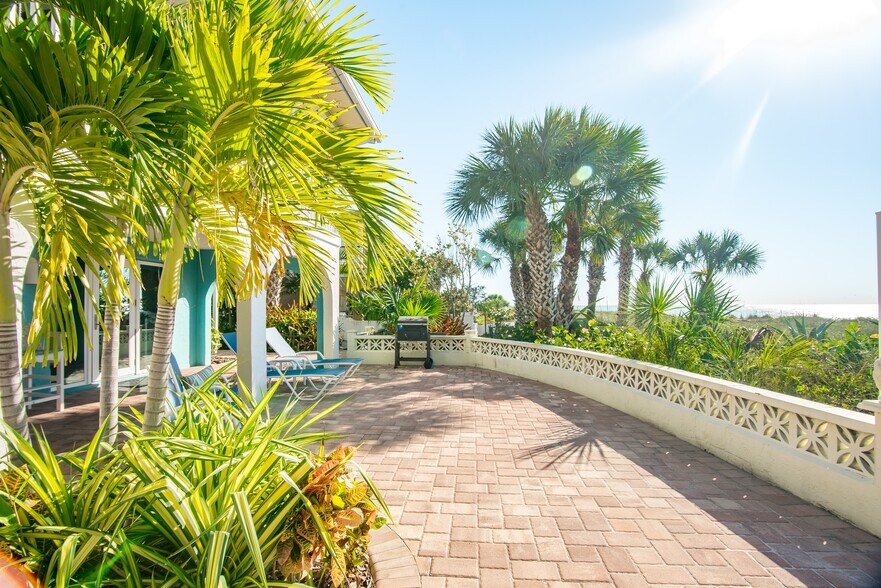 More Photos Of 217 Casey Key Rd, Nokomis Specialty For Sale