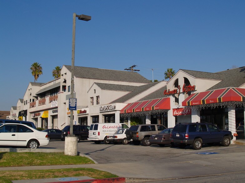 Primary Photo Of 800 S Pacific Coast Hwy, Redondo Beach General Retail For Lease