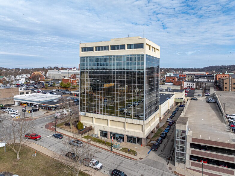 More Photos Of 90 W Chestnut St, Washington Office For Sale