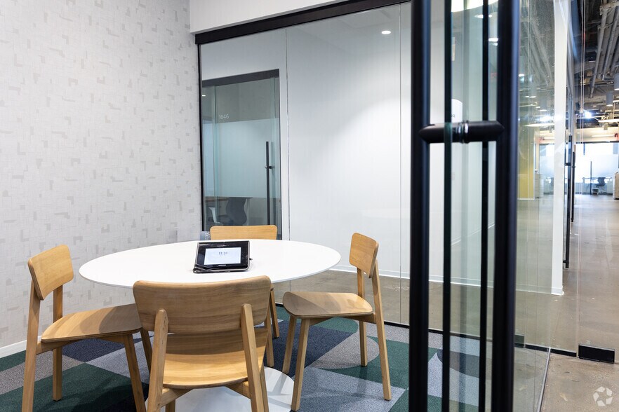 More Photos Of 500 E Main St, Norfolk Coworking Space