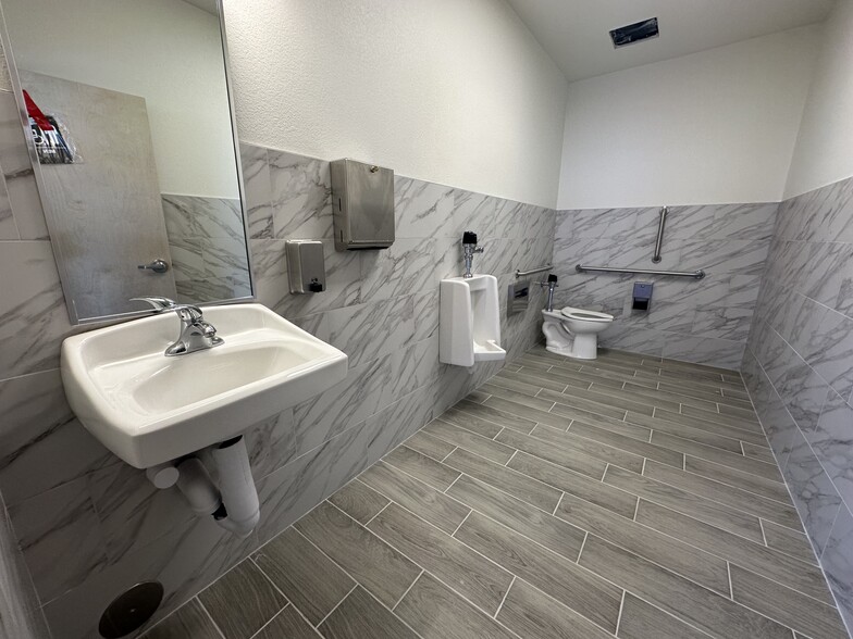 More Photos Of 70 Linden St, Reno Medical For Sale