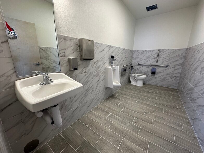 More Photos Of 70 Linden St, Reno Medical For Sale