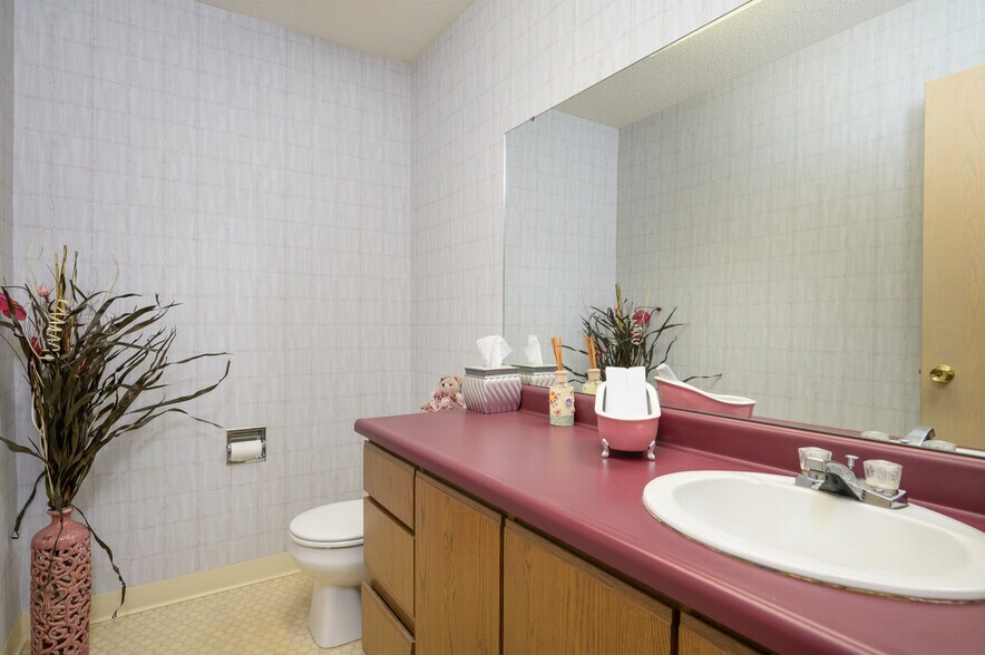 More Photos Of 755 Boardman Canfield Rd, Boardman Medical For Lease