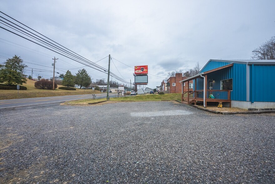 More Photos Of 19462 Lee Hwy, Abingdon General Retail For Sale
