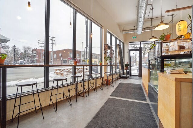 More Photos Of 751 Rue Jarry E, Montréal Fast Food For Sale
