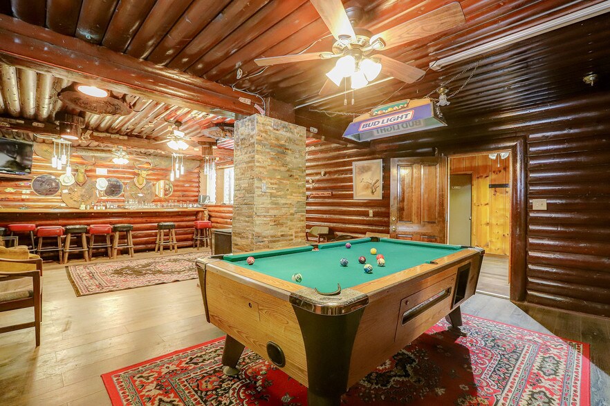 More Photos Of 212 Main St, Sierra City Hotel For Sale