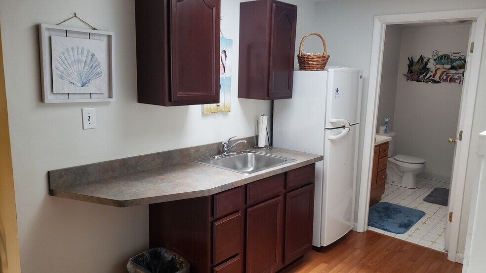 More Photos Of 420 Broadway, West Cape May Apartments For Sale