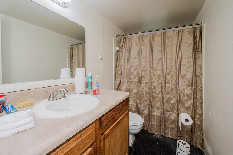 More Photos Of , Birmingham Multifamily For Sale