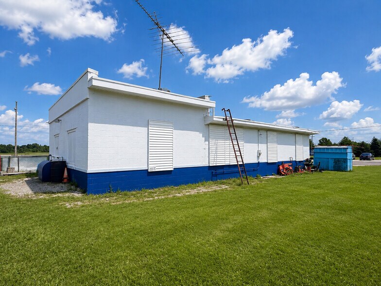 More Photos Of 4725 Lapeer Rd, Kimball General Retail For Sale