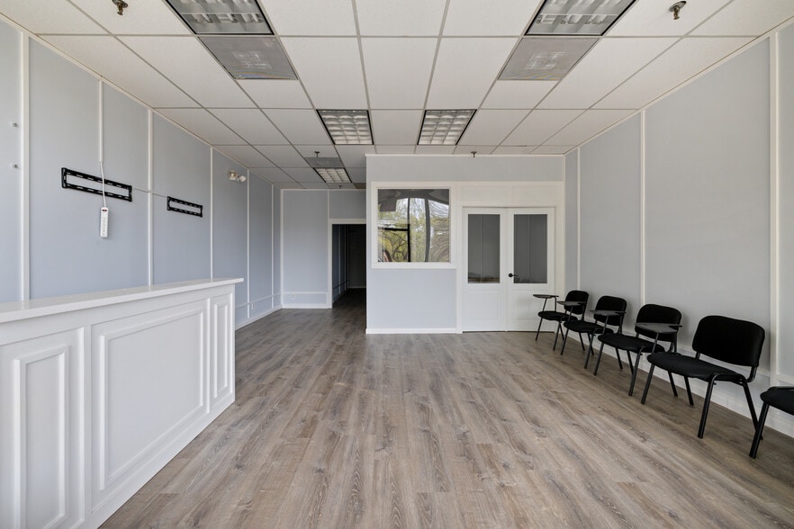 More Photos Of 20 Rt-59, Suffern Freestanding For Lease