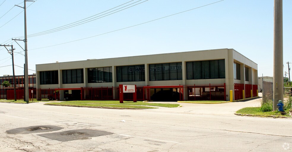 More Photos Of 5306 Clinton Dr, Houston Manufacturing For Lease