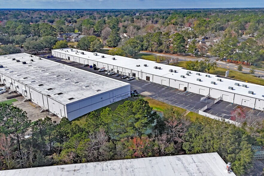 More Photos Of 6600 Youngerman Cir, Jacksonville Unknown For Lease