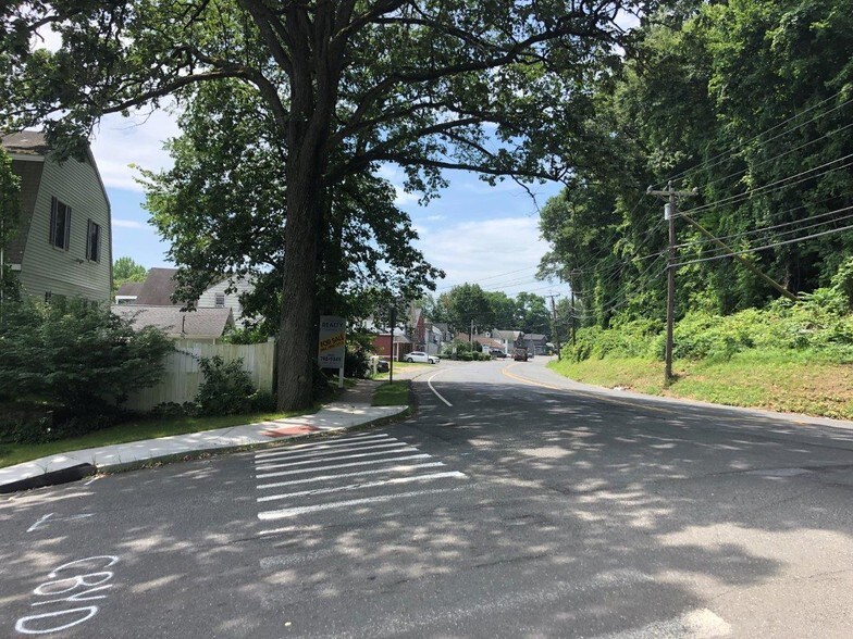 More Photos Of 3 Springside Ave, Danbury Loft Creative Space For Sale