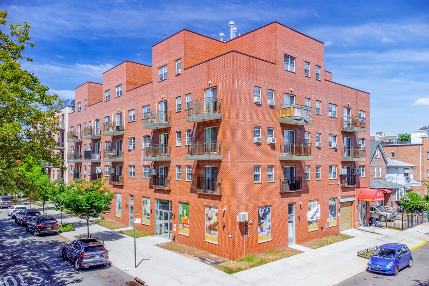 More Photos Of 7159 160th St, Flushing Apartments For Sale