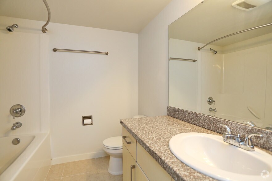 More Photos Of 11101 NE 12th St, Bellevue Apartments For Lease