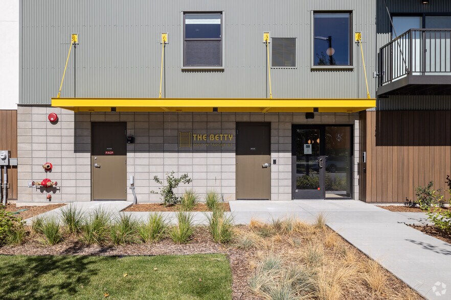 More Photos Of 2550 W Targee St, Boise Apartments For Sale