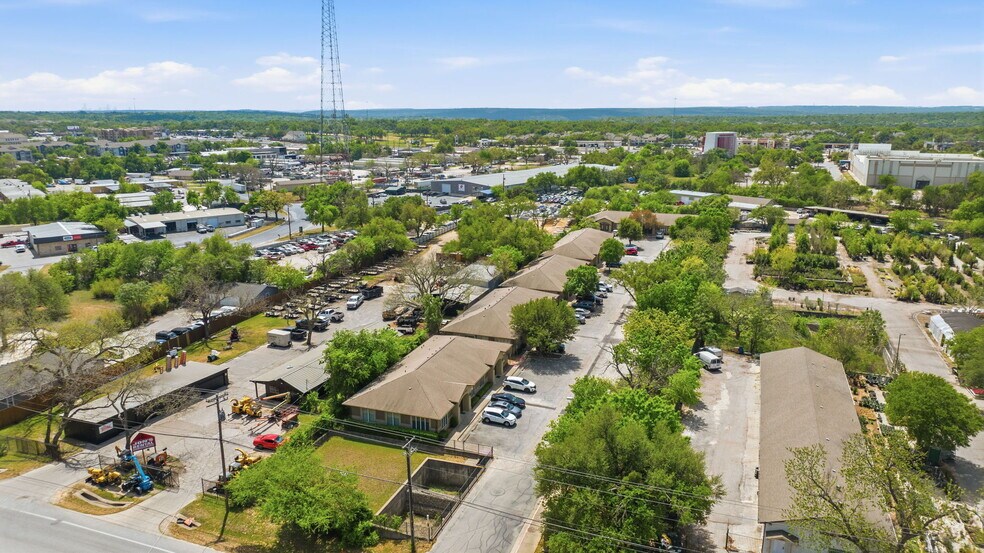 More Photos Of 13284 Pond Springs Rd, Austin Office For Sale