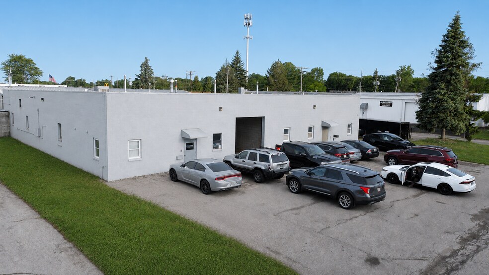Primary Photo Of 5455 Roan Rd, Sylvania Manufacturing For Sale