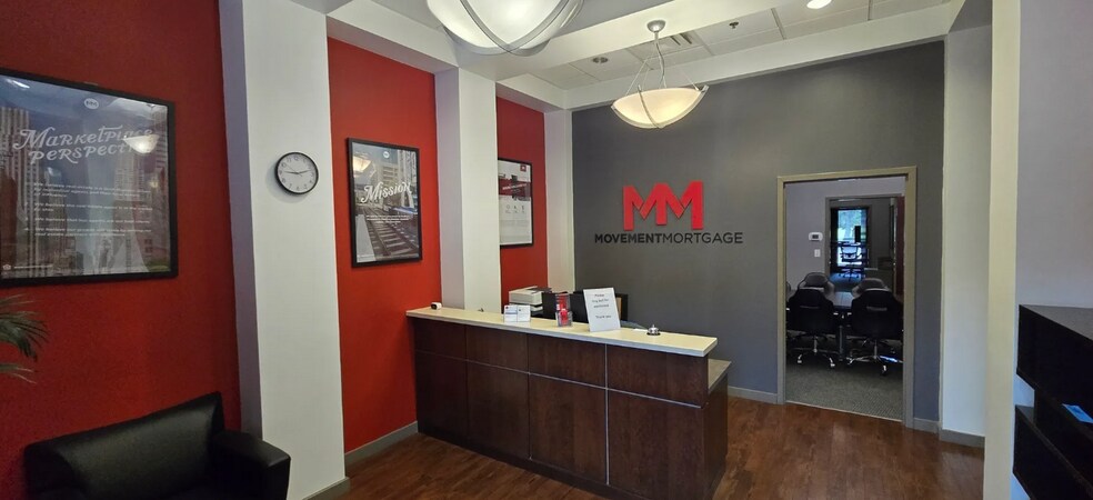 More Photos Of 126 Seven Farms Dr, Daniel Island Office For Sale