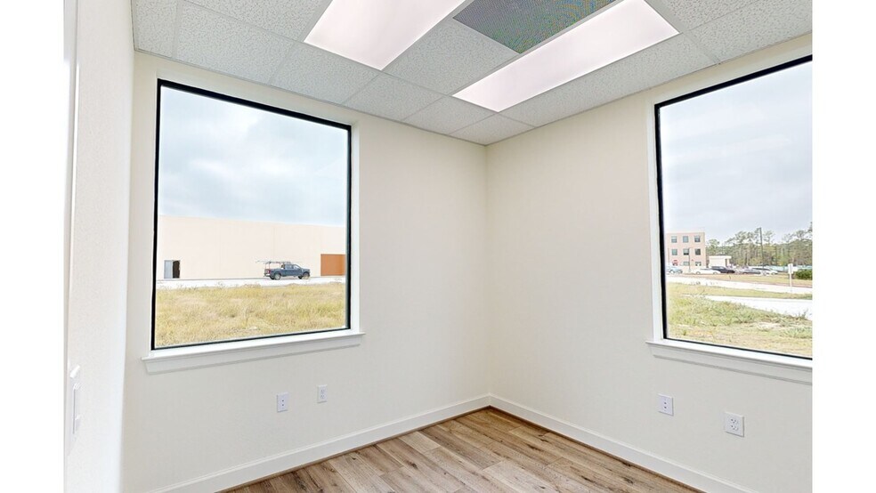 More Photos Of 17904 W Lake Houston Pky, Atascocita Medical For Sale