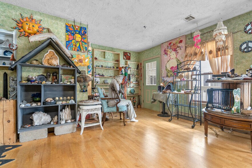 More Photos Of 56 N Bedford St, East Bridgewater Office For Sale
